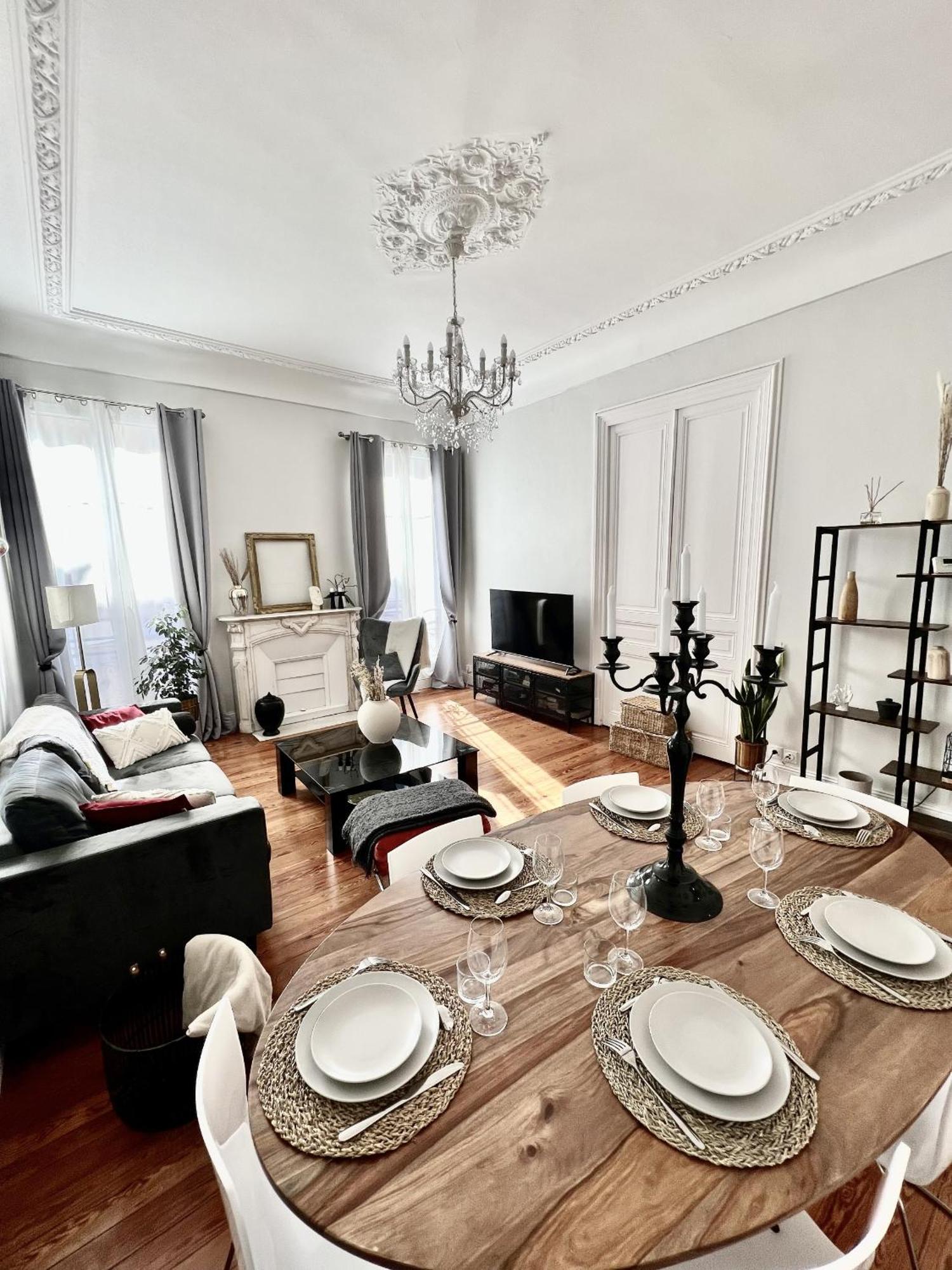 Superbe Appartement De 105 M2, Hyper Centre Avec Terrasse, Parking, A 5 Min De La Mer Nice Eksteriør bilde